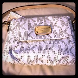 NWT-Michael Kors Jet Set crossbody